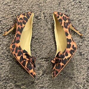 Marc Fisher Cheetah Leopard Animal Print Heels Pointed Toe With Bows Size 7.5